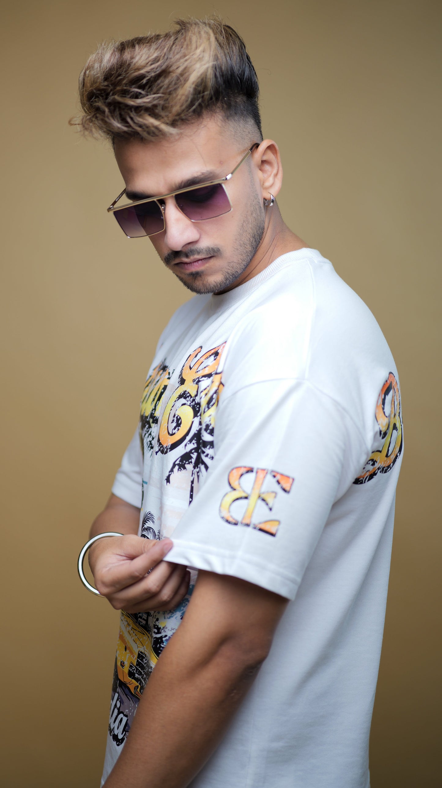 WHITE VINTAGE CAR T-SHIRT