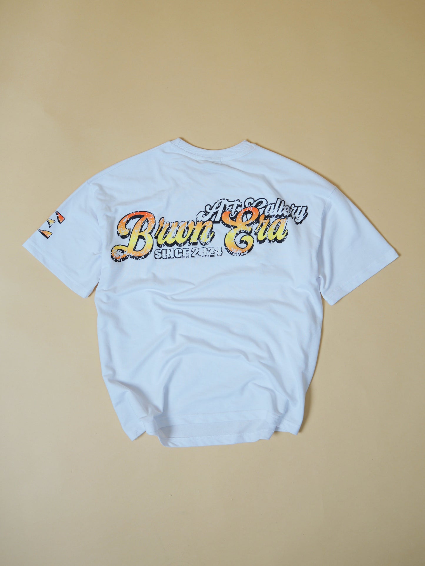 WHITE VINTAGE CAR T-SHIRT