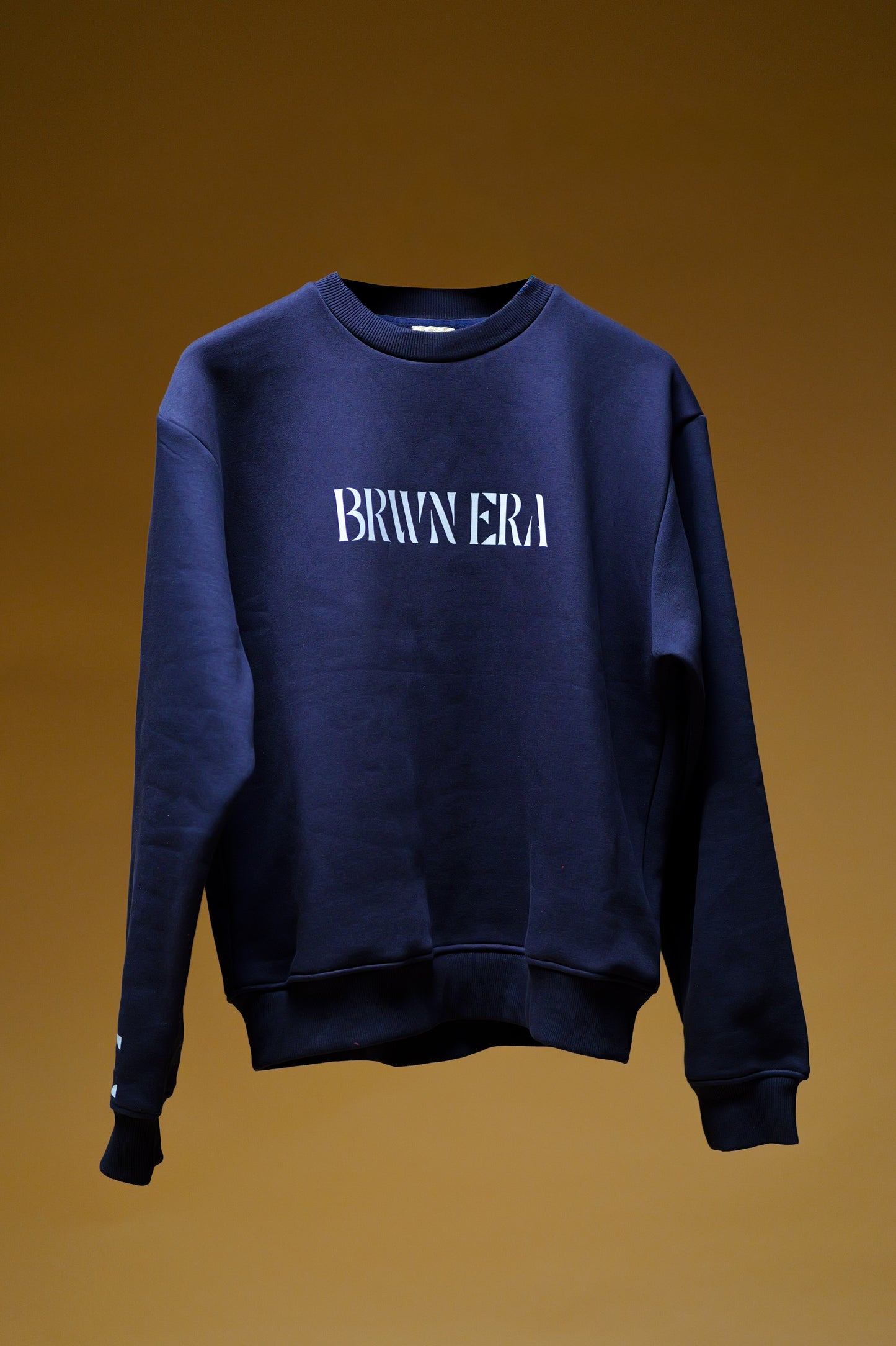 BLUE BACK SCRIPT CLASSIC SWEATSHIRT